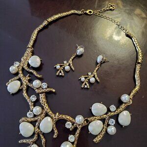 Oscar de la Renta Coral Necklace Pearls Crystals, Necklace & Earrings Set